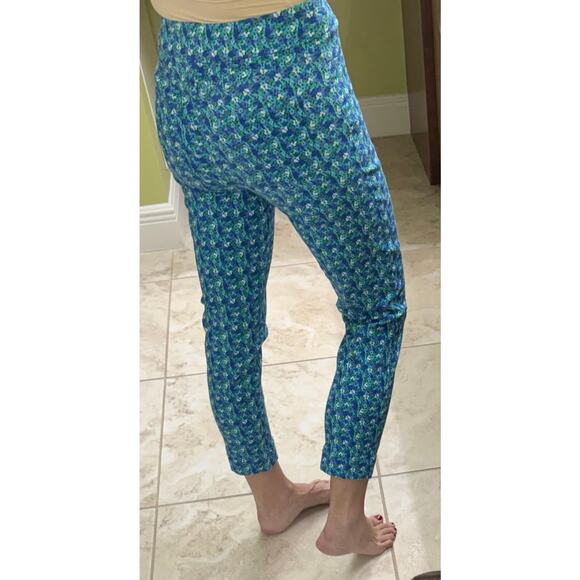 Soft Surroundings small blue floral pull on pants capri length back pockets - Picture 5 of 8
